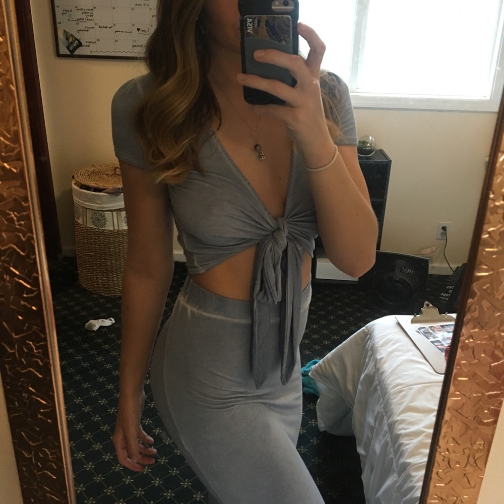 SUPER CUTE TWO PIECE OUTFIT